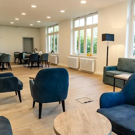 Am Haus 1 5